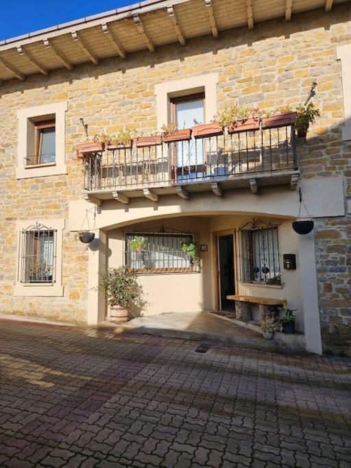 Descanso Urbano Pamplona Mutilva Alta Luaran gambar
